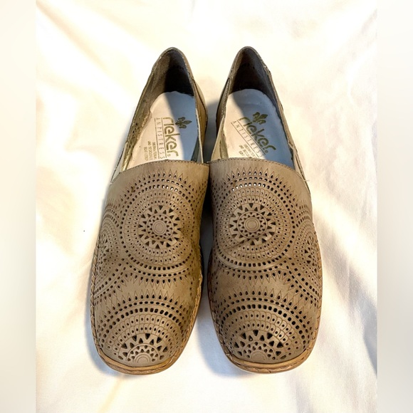 Rieker Shoes - *EUC* Rieker Antistress Perforated Leather Loafer/Shoes - Women’s Size 10 -Taupe